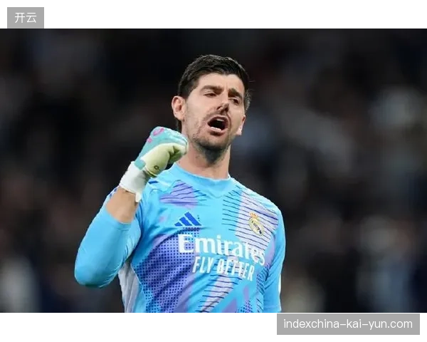 34岁的库尔图瓦明确表态希望参加2026世界杯，他的回归将是比利时防线最强保障